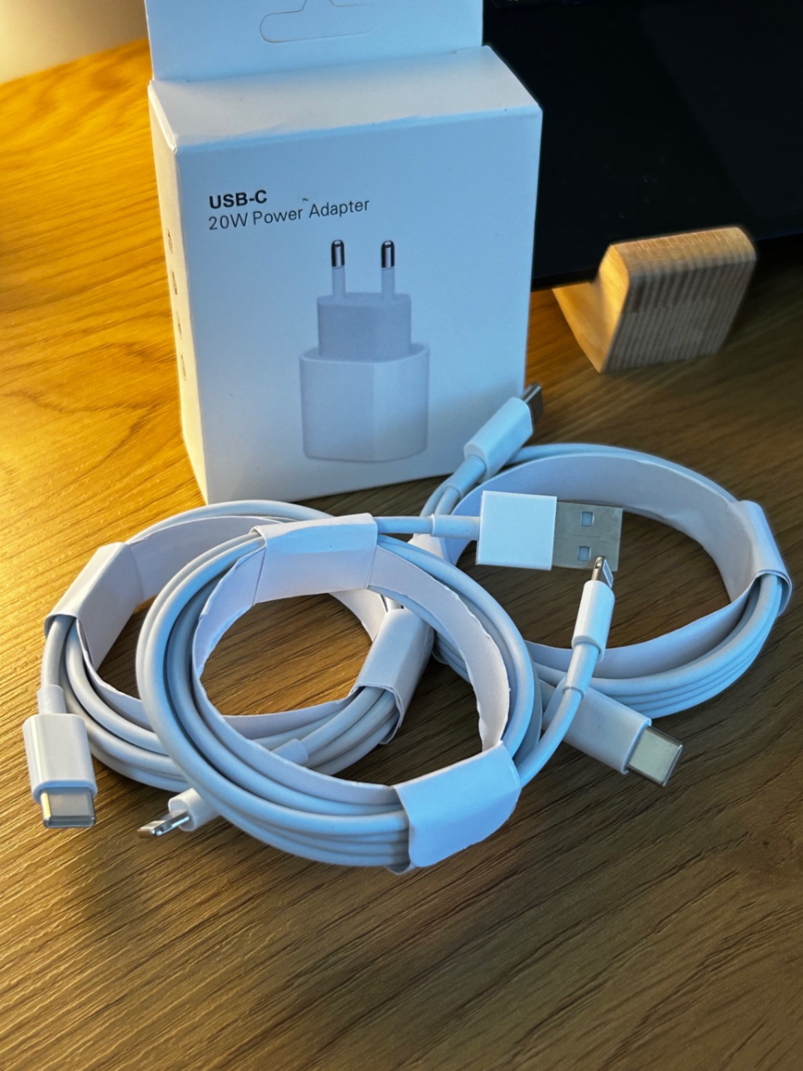 Кабель для зарядки iPhone