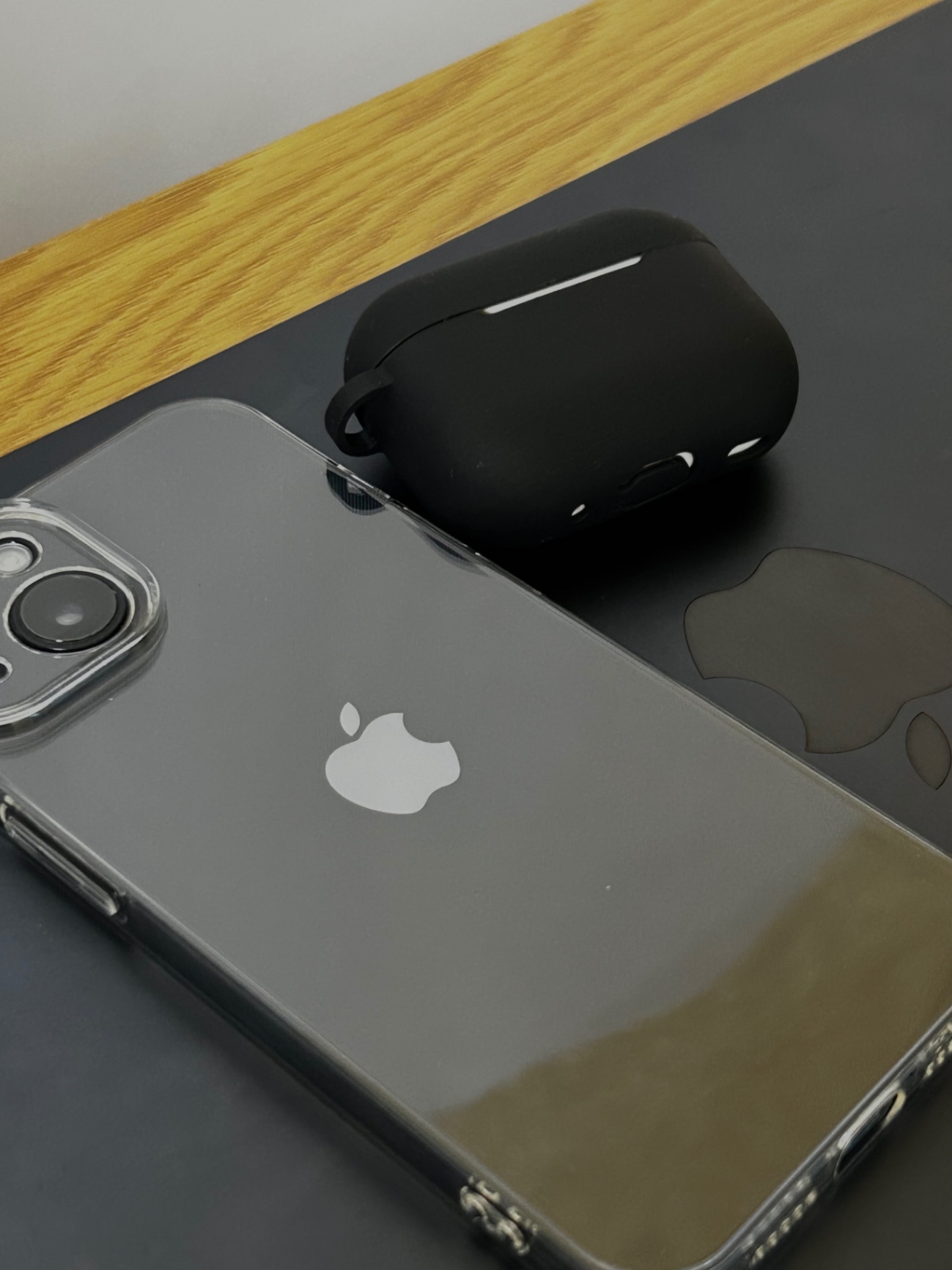 Чохол на AirPods