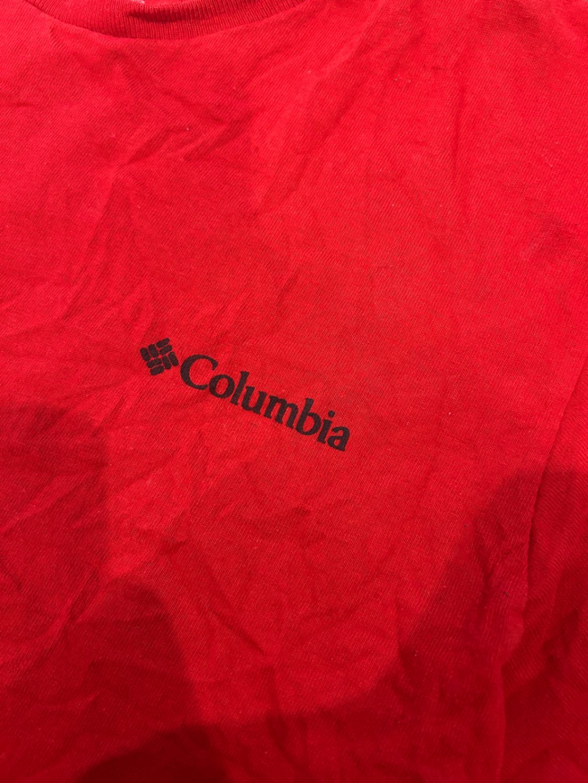 футболка коламбія columbia з гарним лого на спині