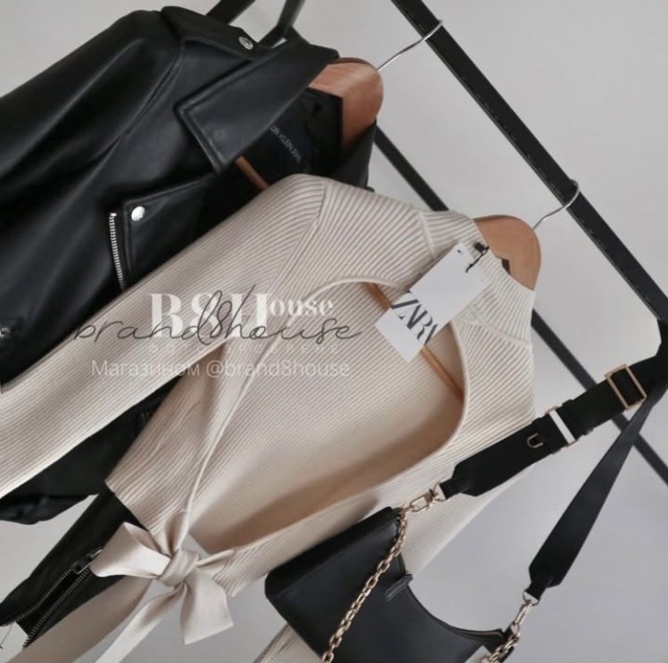 Светр з відкритою спинкою zara