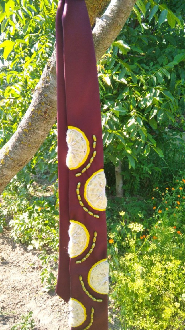 Краватка вишита