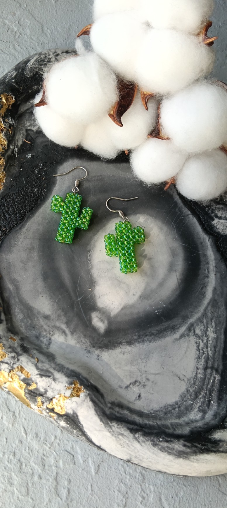 Сережки кактуси з бісеру