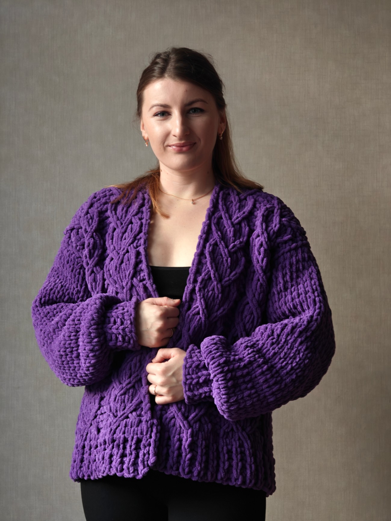 Кардиган з плюшевої пряжі Alize Puffy Fine
