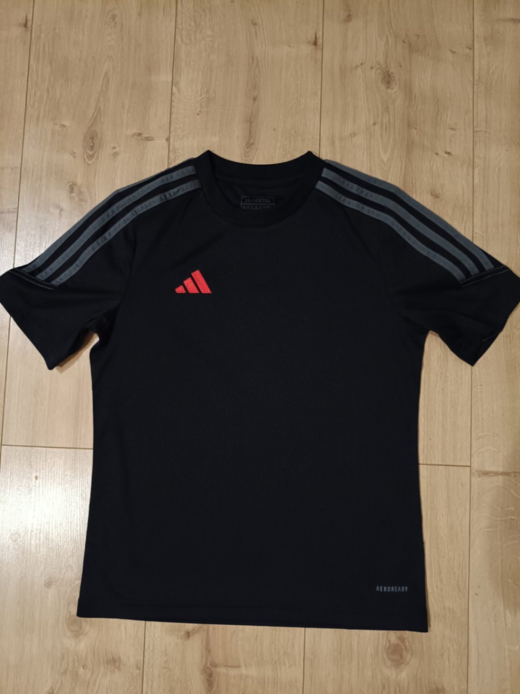 Футболка Adidas