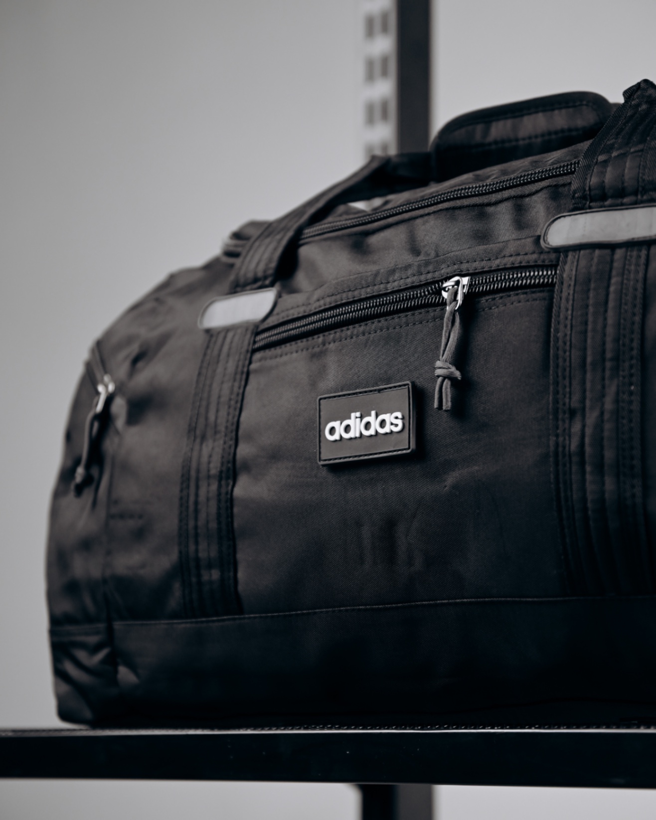 Дорожня сумка Adidas чорна