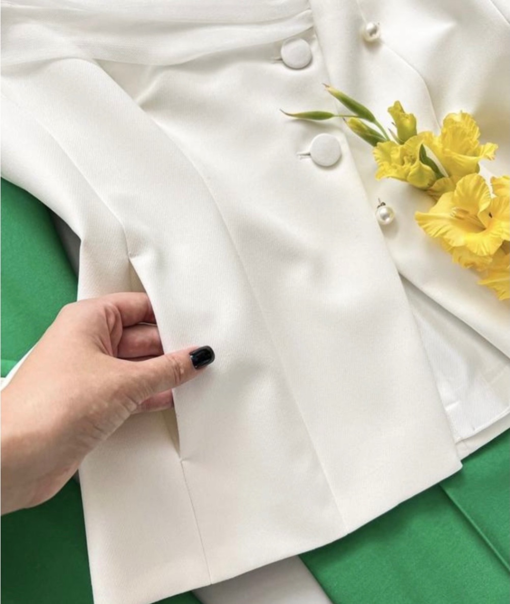 Неймовірно красивий жіночий жакет жилетка від Zara зара розмір м с