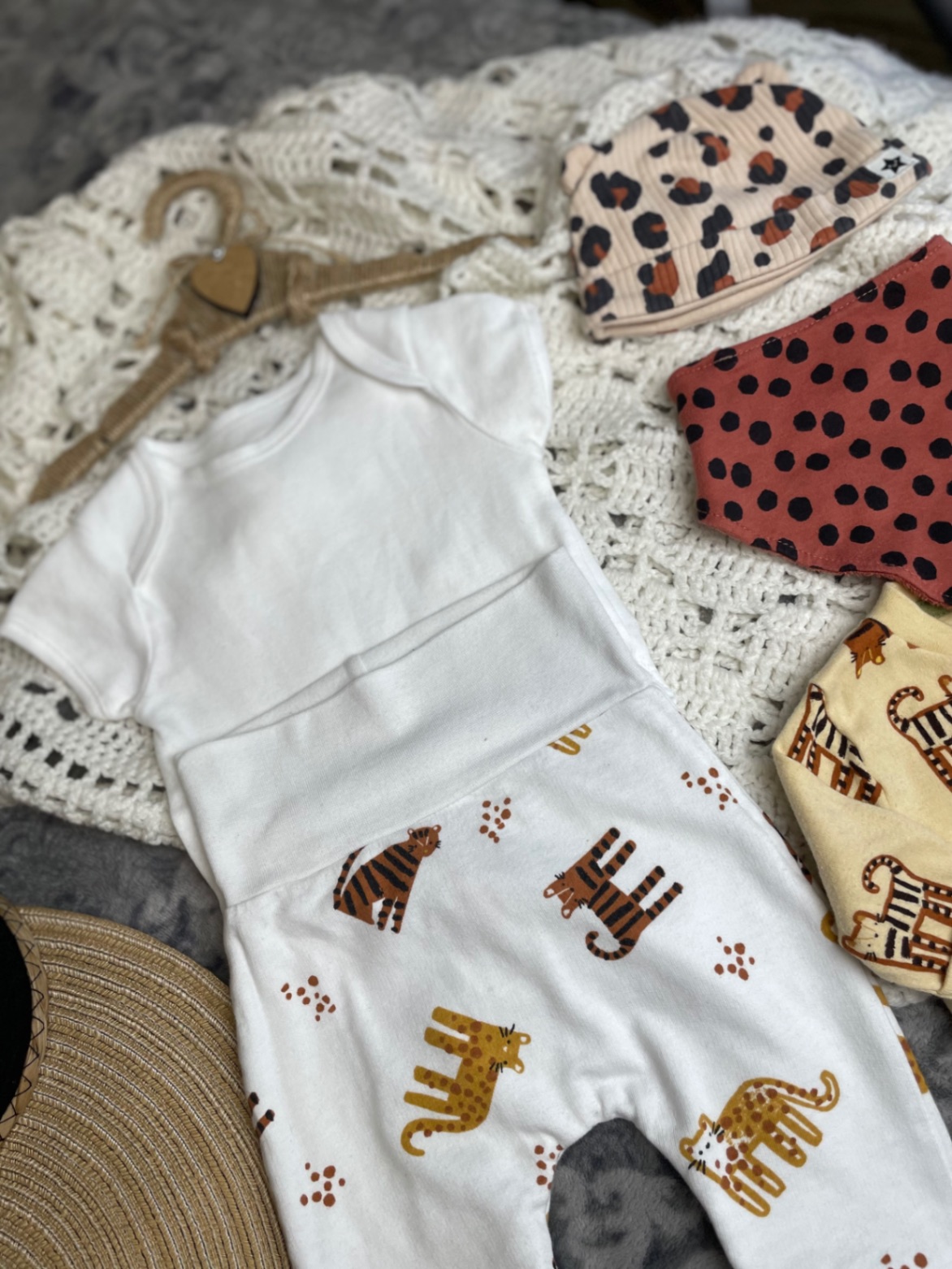 5 шт-лот Набір для немовлят чоловічок боді штанці primark шапочка слюнявчик ff 0-1-3 50-56-62 лео