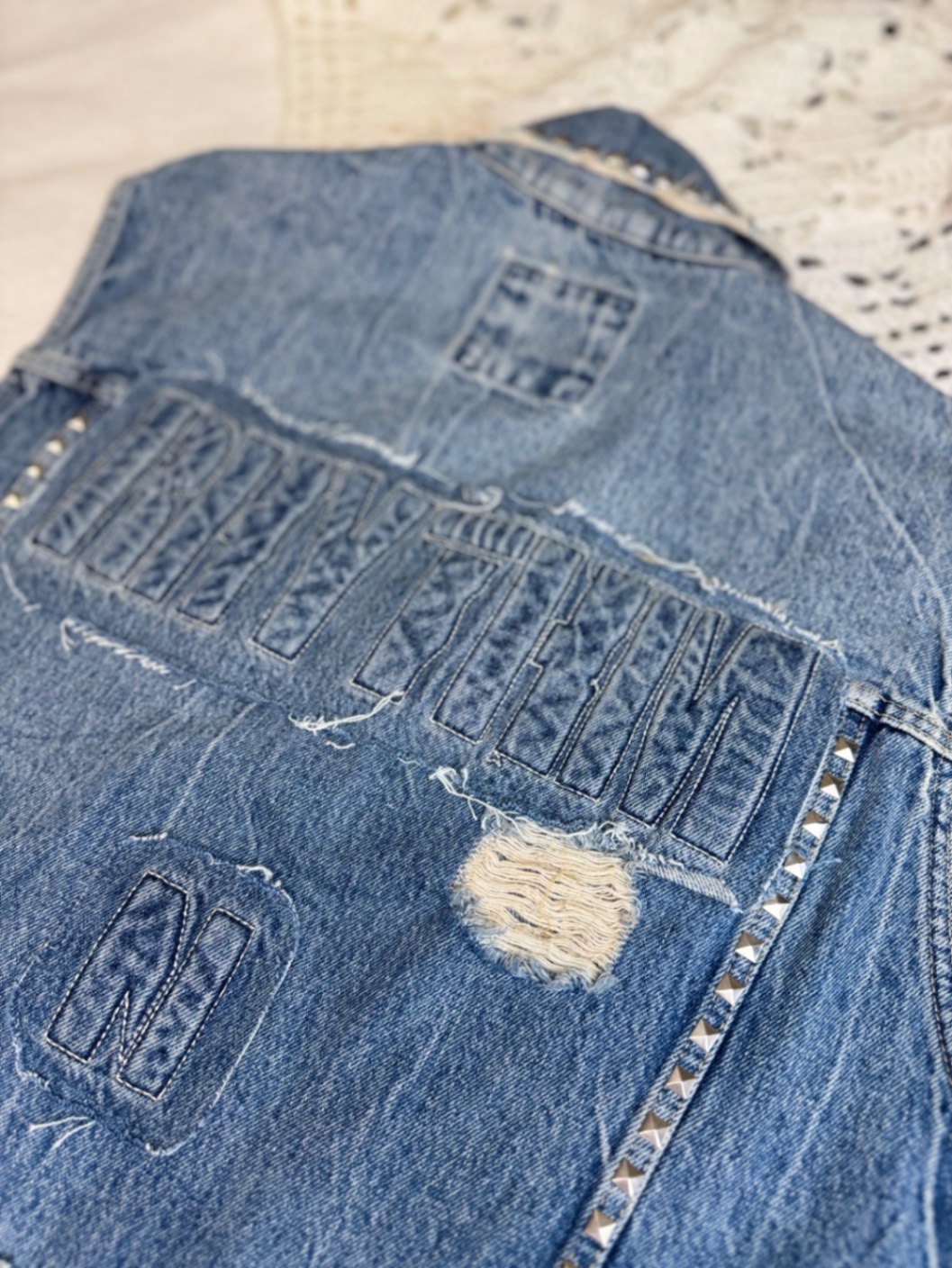 Джинсовий оверсайз жилет ZARA denim s-m mex 38-40 денім синій з заклепками гранж рок стиль