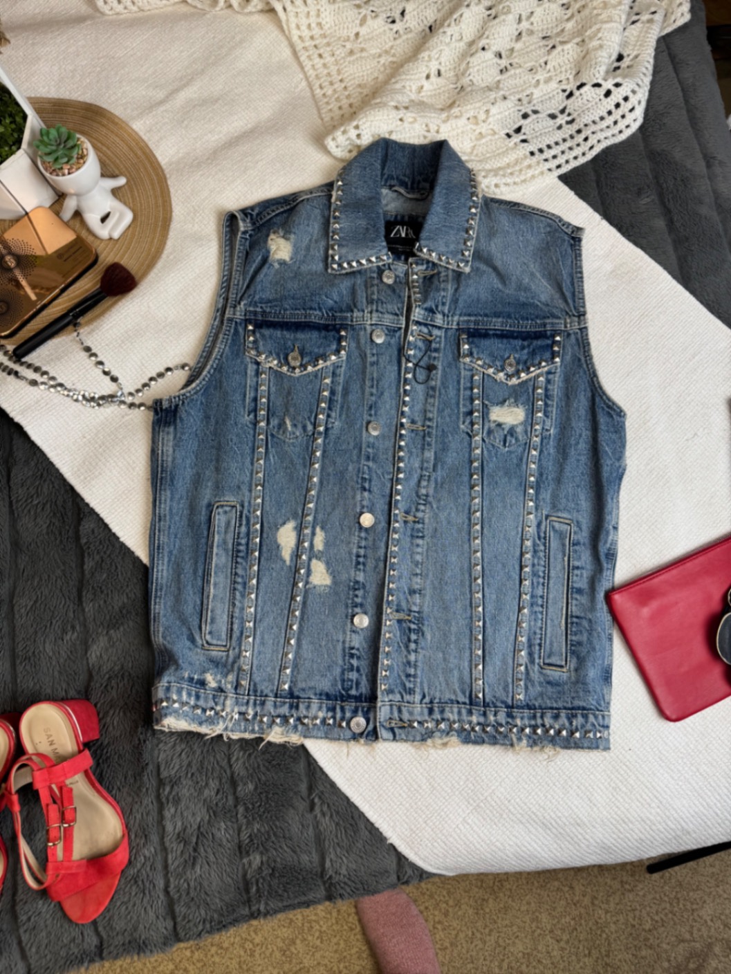 Джинсовий оверсайз жилет ZARA denim s-m mex 38-40 денім синій з заклепками гранж рок стиль