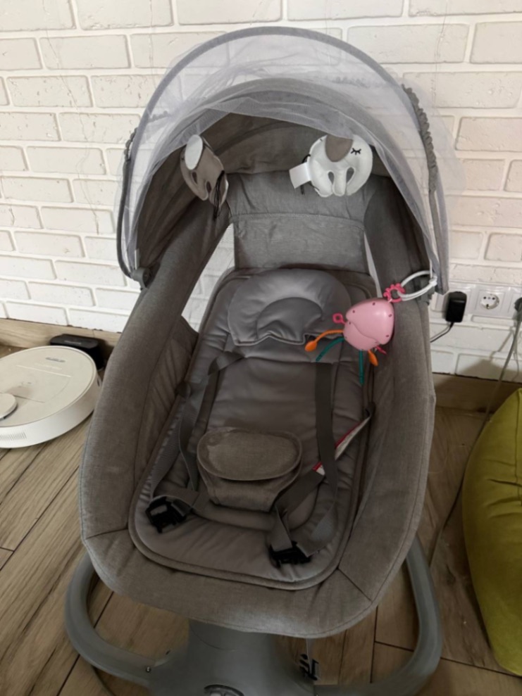 Заколисуючий центр Kikka boo