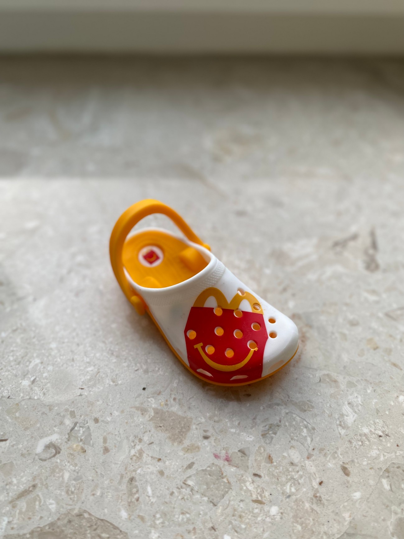 Лімітована іграшка-крокс McDonald's Happy Meal