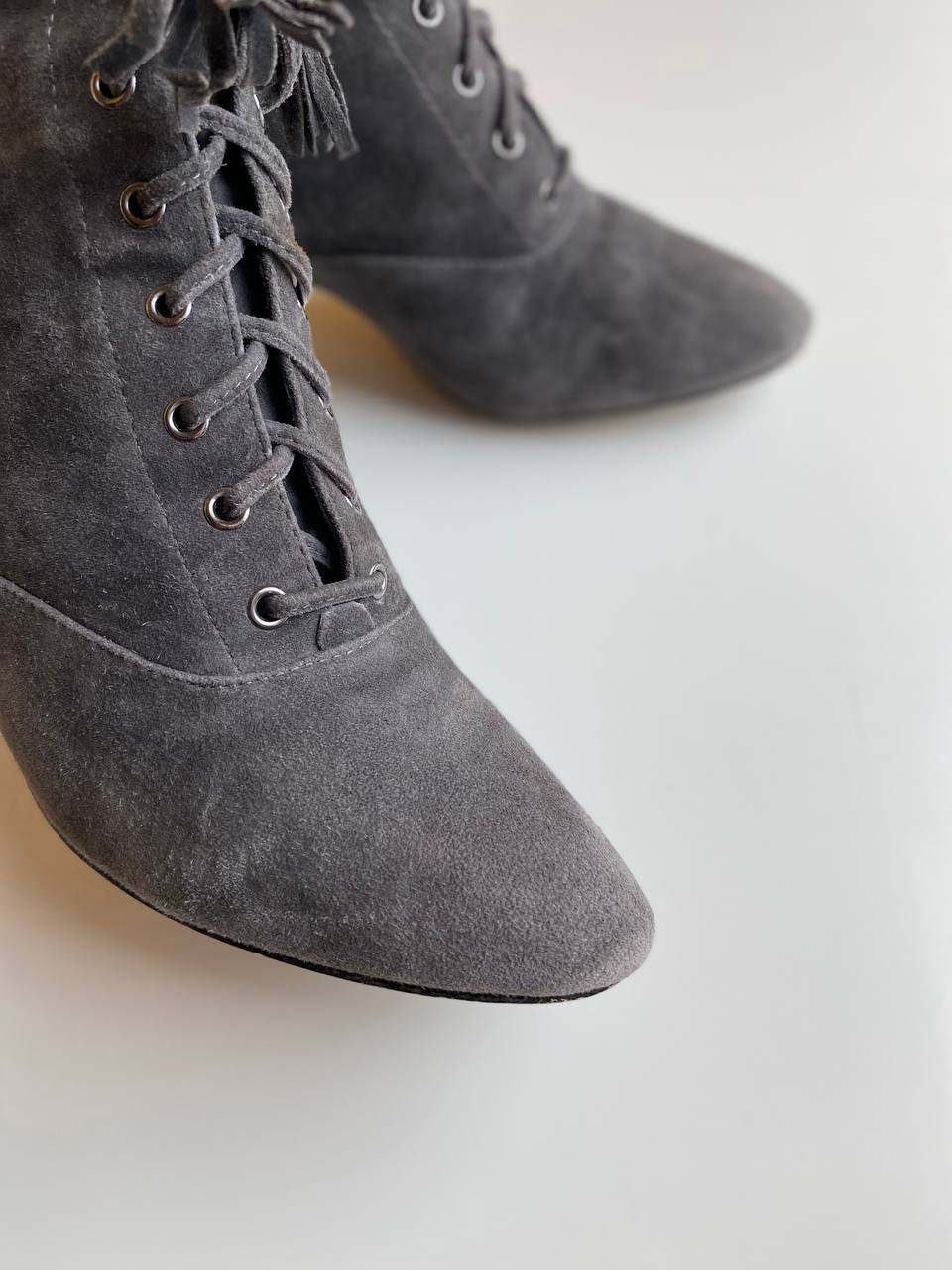 Стильні замшеві ботильйони Moda in Pelle 37-38 розмір