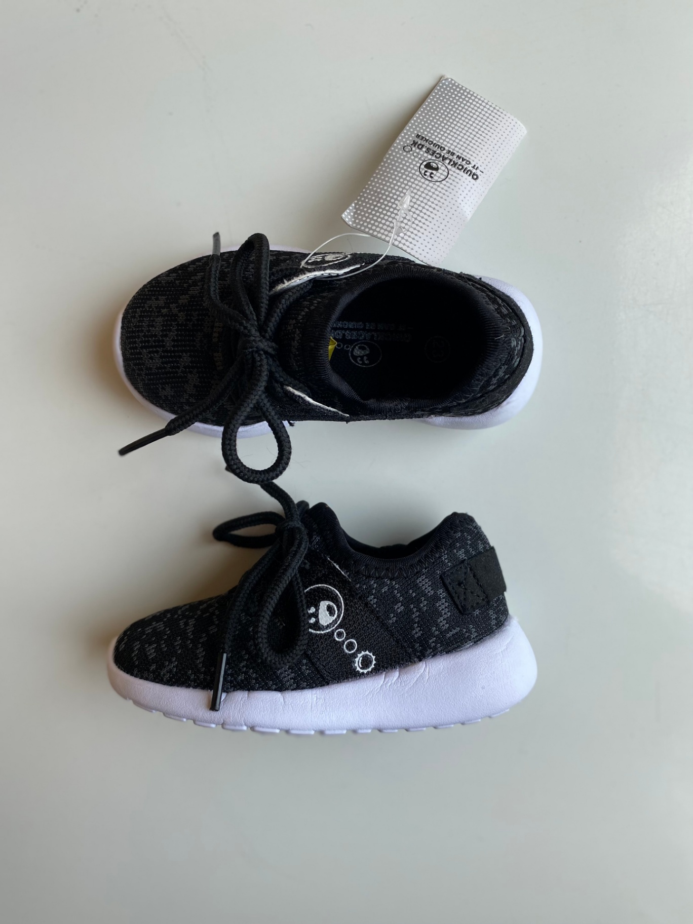 Нові дитячі кросівки QUICKLACES 23 розмір