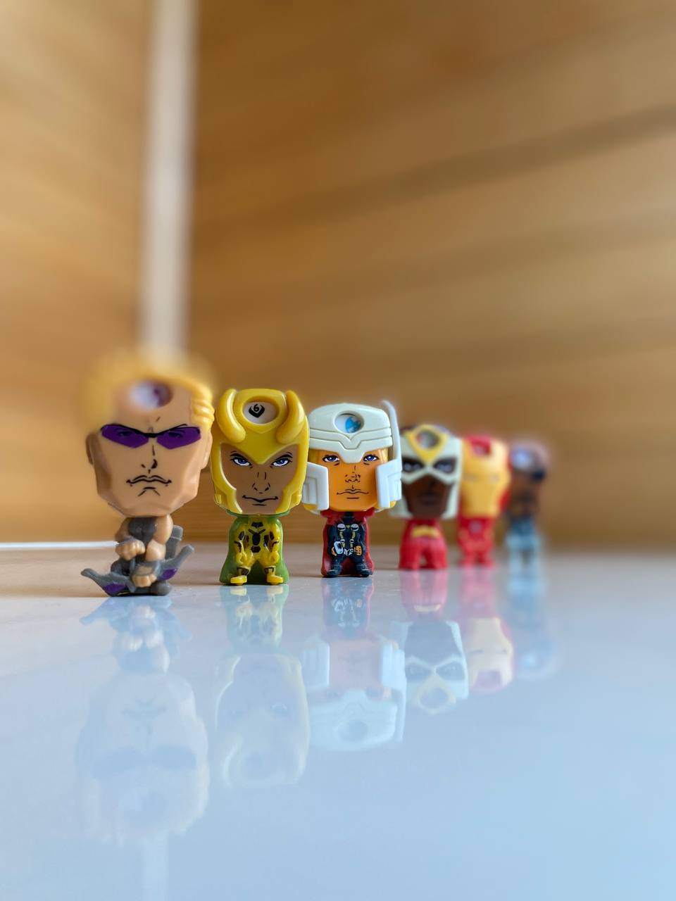 Колекція фігурок Kinder Surprise Marvel Avengers Assemble