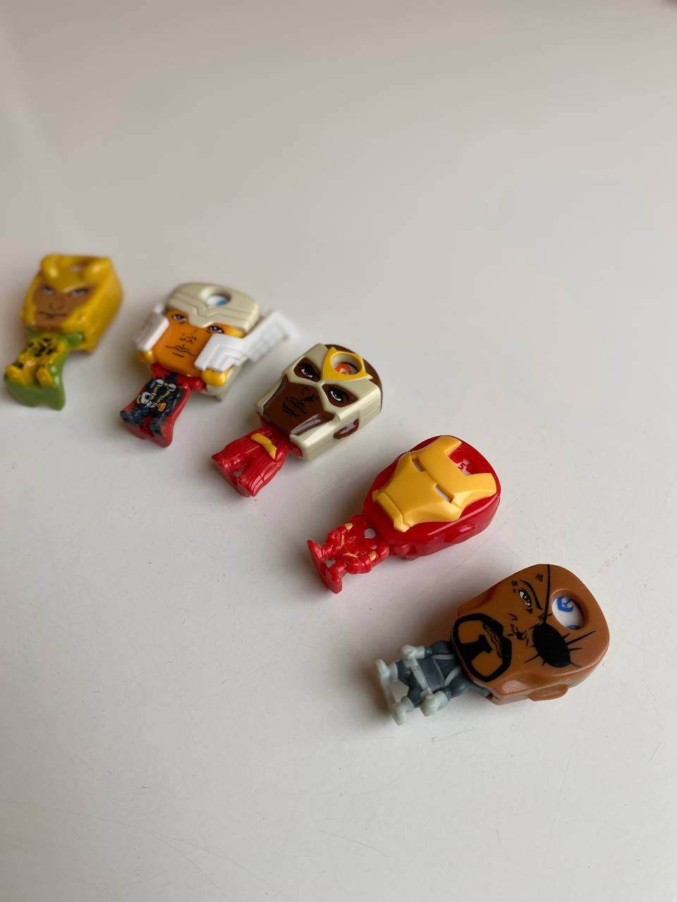 Колекція фігурок Kinder Surprise Marvel Avengers Assemble