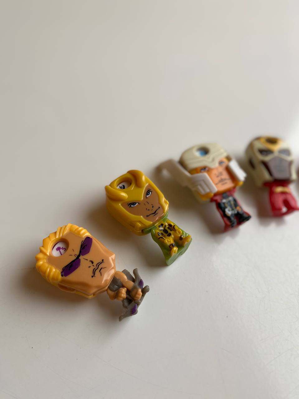 Колекція фігурок Kinder Surprise Marvel Avengers Assemble