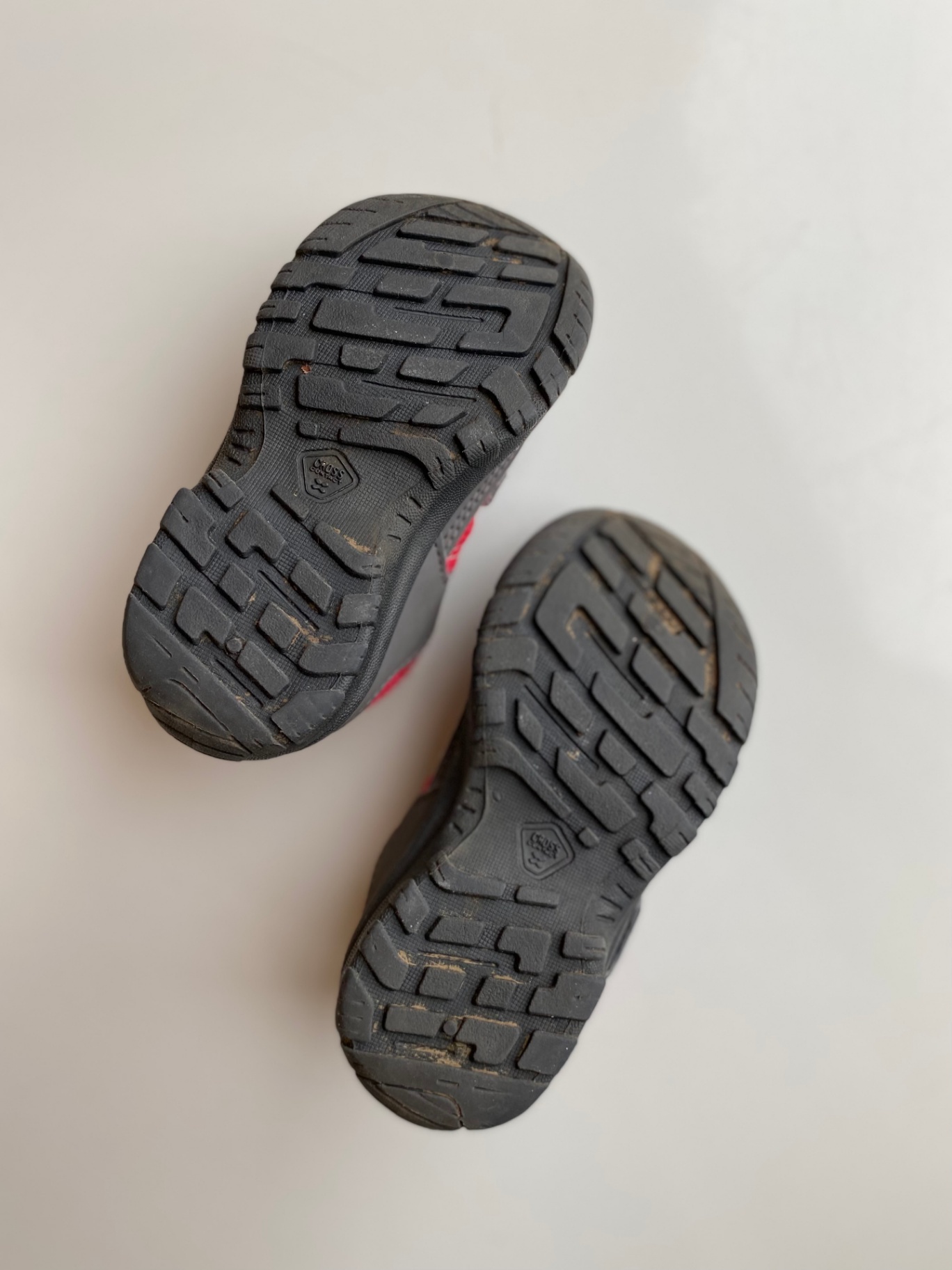 Дитячі кросівки Decathlon Quechua 24 розмір