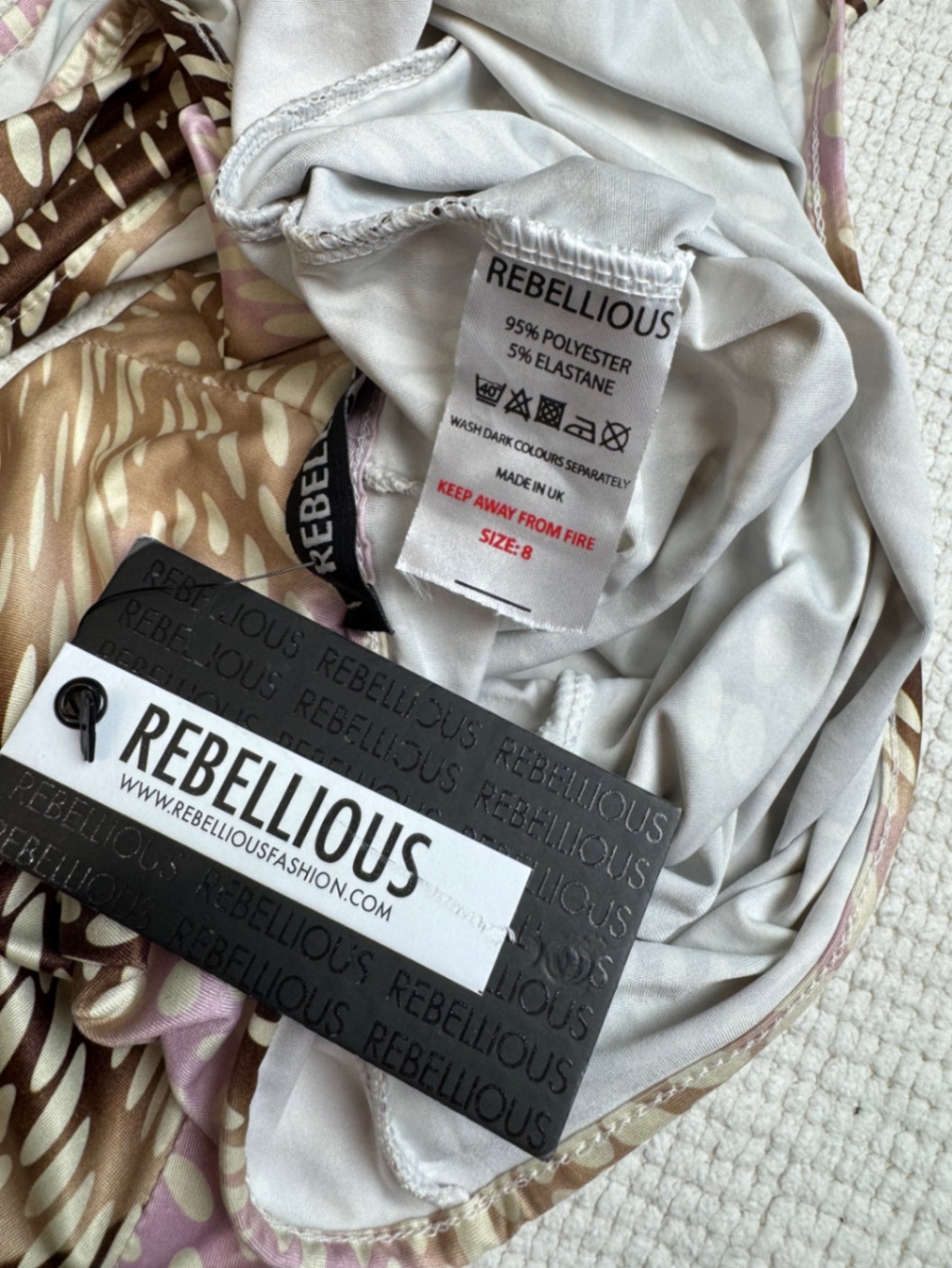 новий y2k асиметричний сексі ромпер на одне плече rebellious uk 8 s 42-44 go-go комбінезон з вирізами cut out