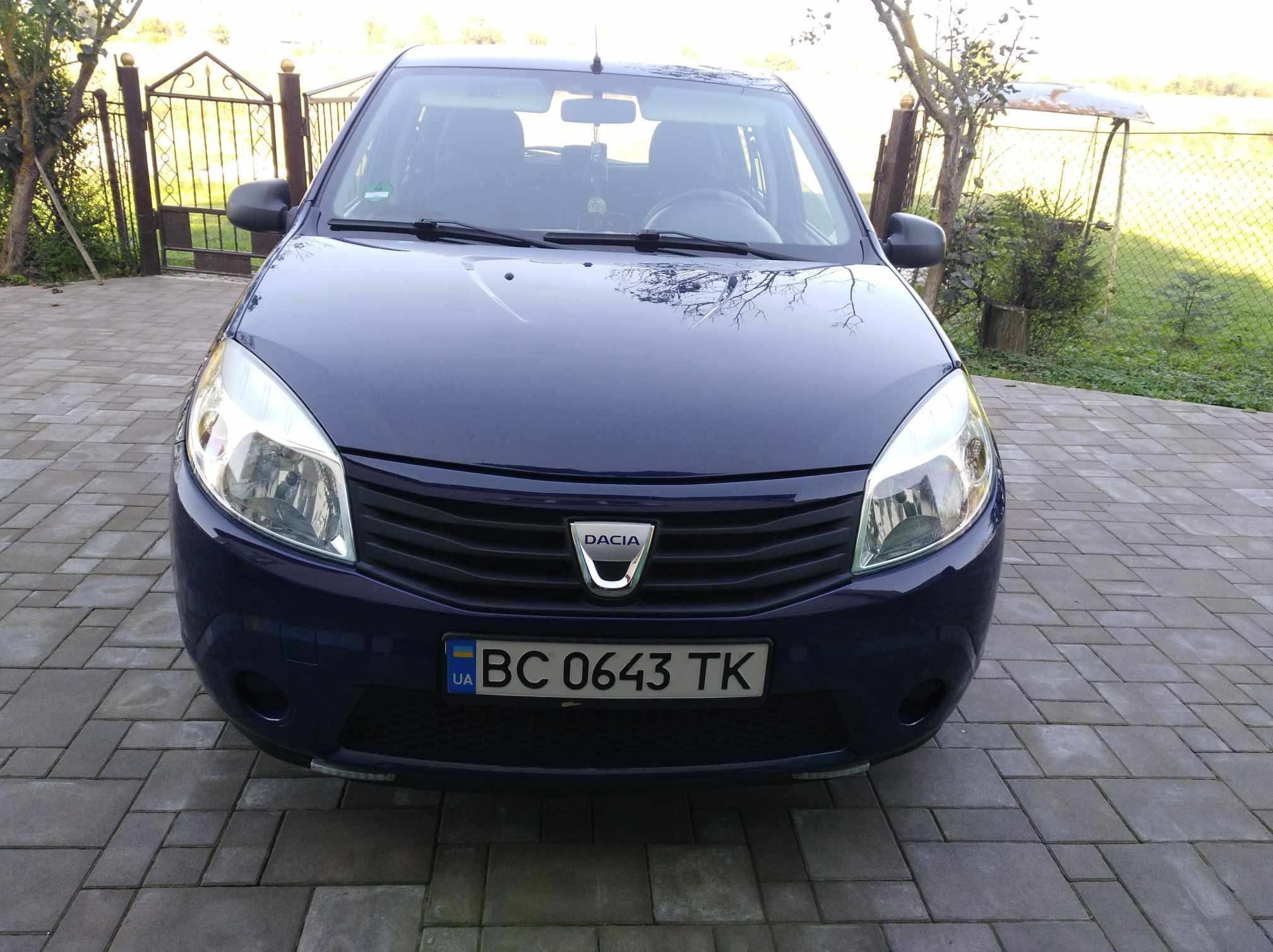 Продам авто Dacia 2009р.
