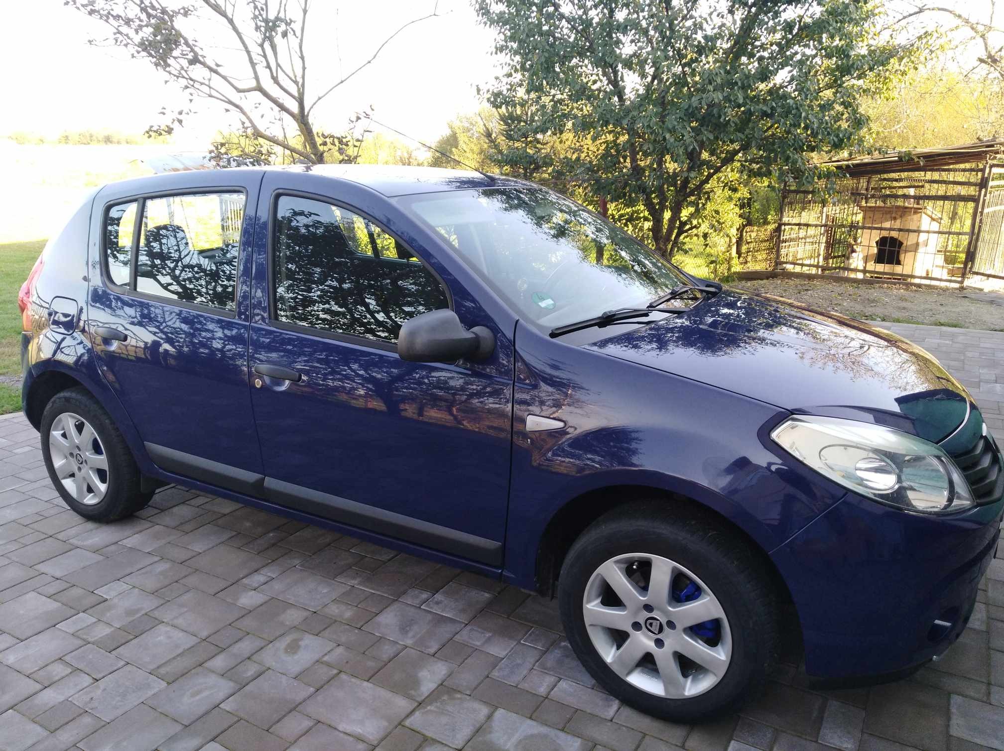 Продам авто Dacia 2009р.